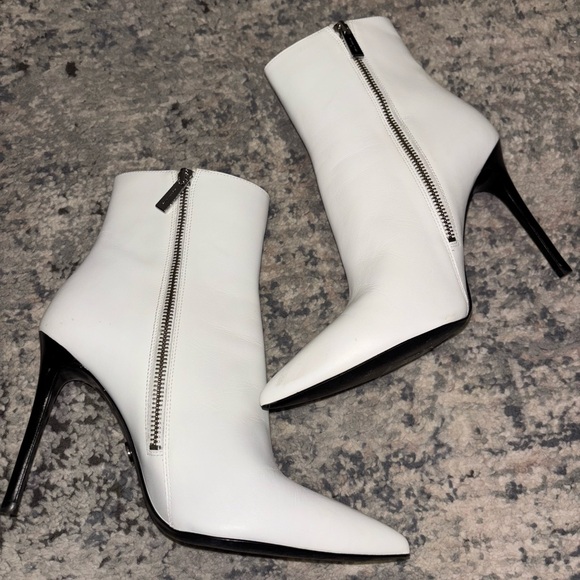 O.B.O Michael Kors White Heeled Boots - Picture 1 of 5